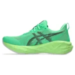 ASICS NOVABLAST 5 VERDE CON NEGRO - Image 2