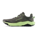 NEW BALANCE DYNASOFT NITREL V6 GRIS CON VERDE - Image 2